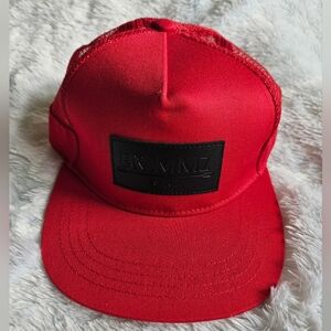Brimmz Youth solid red hat